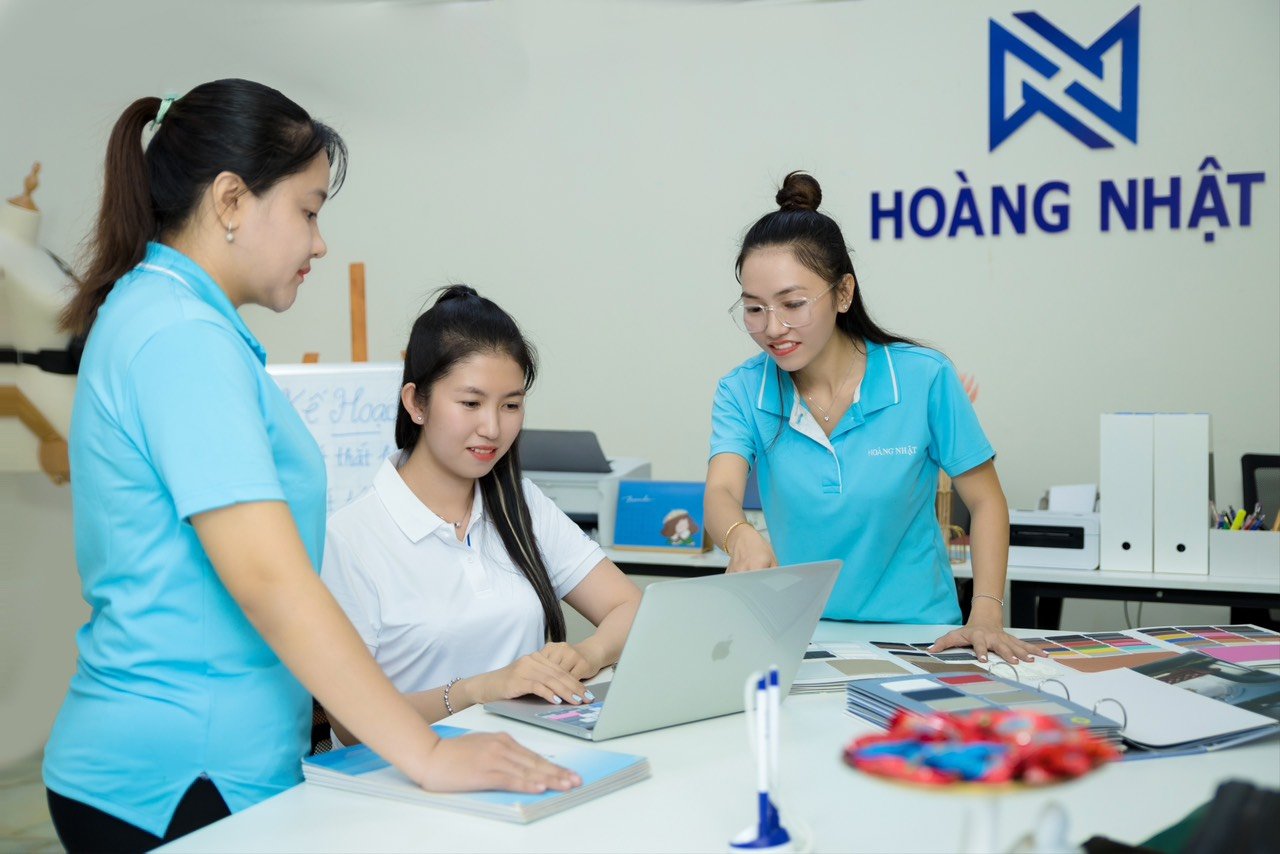 Hoàng Nhật - Xưởng May Ví Da Thật Uy Tín